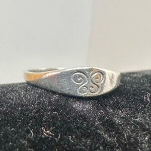 JAMES AVERY Sterling Silver Petite Butterfly Tapered Band Ring; Size 5; RETIRED